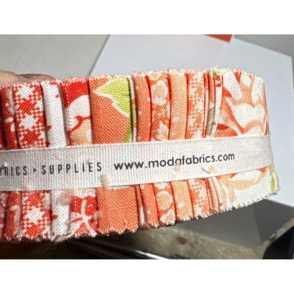 Moda Jelly Roll Fabric Strips Peach Preserves Inc Pattern  60 Degree Diamond Tin - Picture 10 of 15